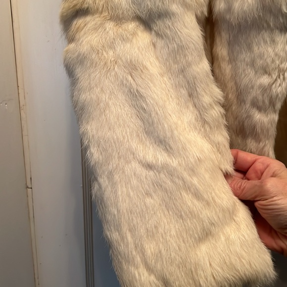Vintage rabbit fur coat for repair or repurpose - Picture 4 of 8